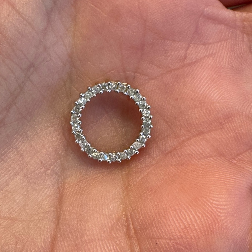 ✅ SOLD ✅ 100% Natural Diamond Pendant